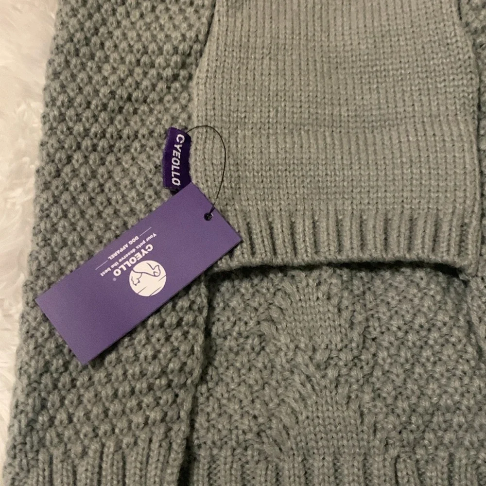 Cyeollo grey cableknit